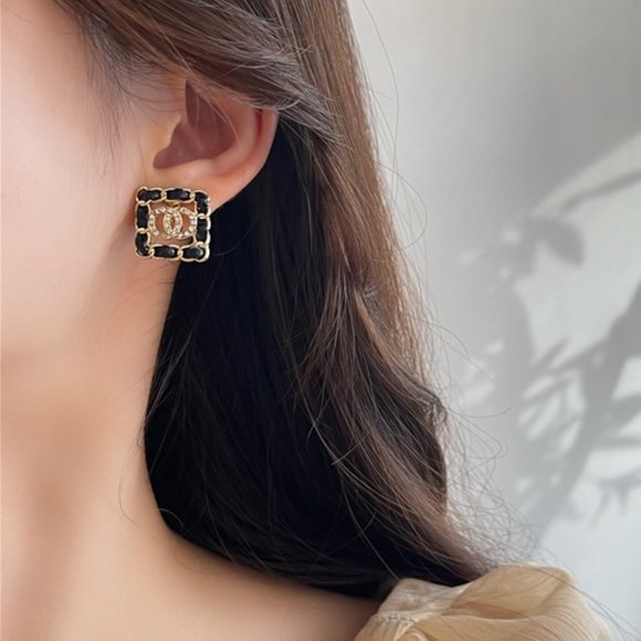 3/$35 Dainty Metal Chain Buckle Small Ear Studs Square Earrings Black Gold - Picture 6 of 6